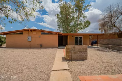 6955 E Julia St, Tucson, AZ 85710 photo 7