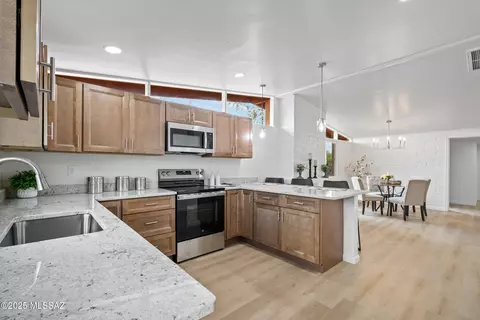 6955 E Julia St, Tucson, AZ 85710 photo 16