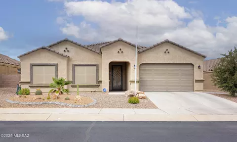 1096 W Whispering Lea Ln, Sahuarita, AZ 85629