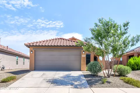 8836 E Stone Meadow Cir, Tucson, AZ 85730