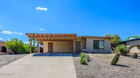 442 N Chalet Ave, Tucson, AZ 85748