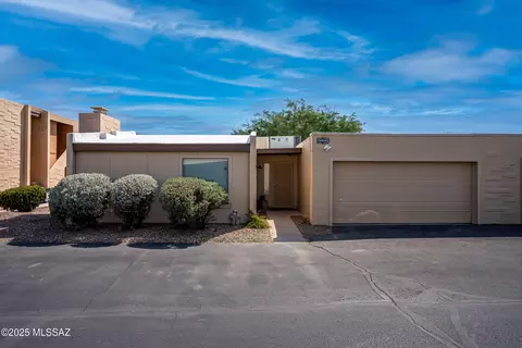 2030 N Terraza De La Cienega, Tucson, AZ 85715