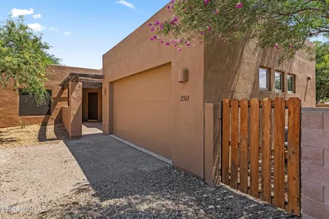2563 E Cold Snap Pl, Vail, AZ 85641
