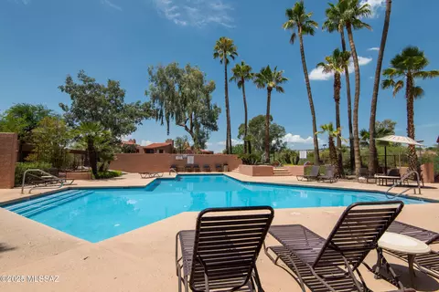5051 N Sabino Canyon Rd #2212, Tucson, AZ 85750