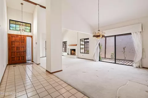 9231 E Lakeside Ct, Tucson, AZ 85749 photo 8