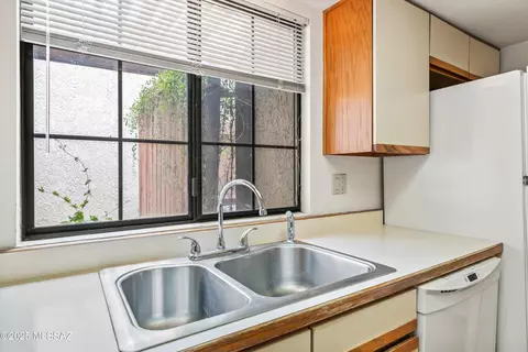 9231 E Lakeside Ct, Tucson, AZ 85749 photo 15