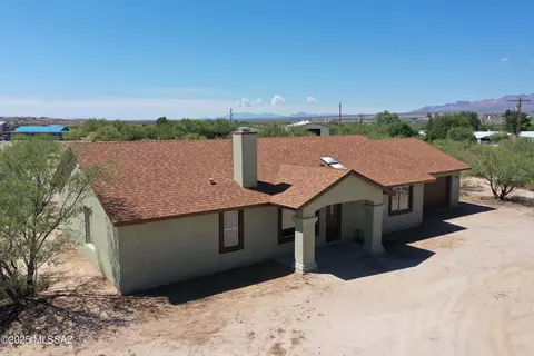 1211 E Desert Sky Ln, Benson, AZ 85602