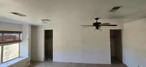 9412 E Nevada Dr, Hereford, AZ 85615 photo 6