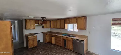 9412 E Nevada Dr, Hereford, AZ 85615 photo 2
