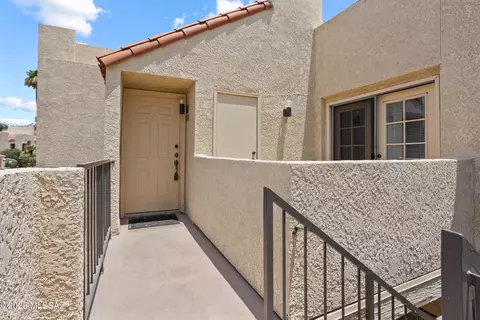 1200 E River Rd #I-111, Tucson, AZ 85718