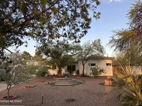 1611 N Arcadia Ave, Tucson, AZ 85712