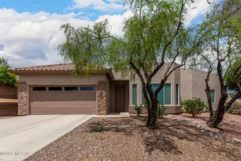 2404 W Tortolita Bluffs Dr, Tucson, AZ 85742