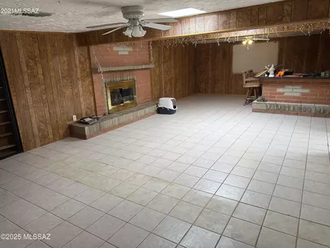 Living - 7611 E Persimmon Dr, Tucson, AZ 85730 photo 1 of 1