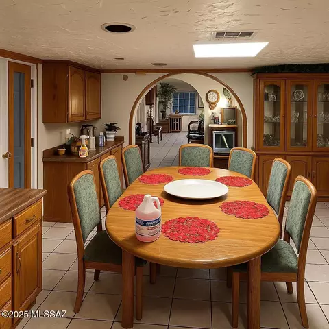 Dining - 7611 E Persimmon Dr, Tucson, AZ 85730 photo 3 of 3