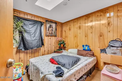 Bedroom - 7611 E Persimmon Dr, Tucson, AZ 85730 photo 1 of 2