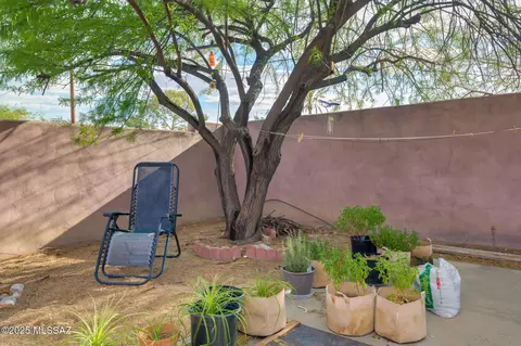 328 N Cherry Ave, Tucson, AZ 85719