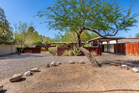Exterior - 5829 E Mabel St, Tucson, AZ 85712 photo 4 of 16