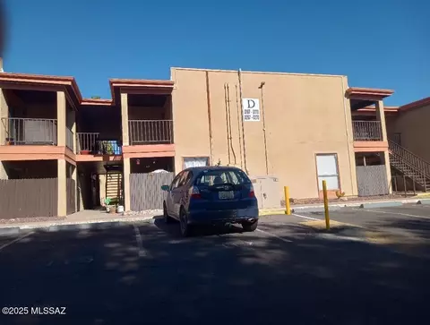 1620 N Wilmot Rd #D170, Tucson, AZ 85712