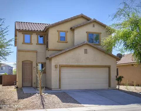 712 N Highlands Grv, Sahuarita, AZ 85629