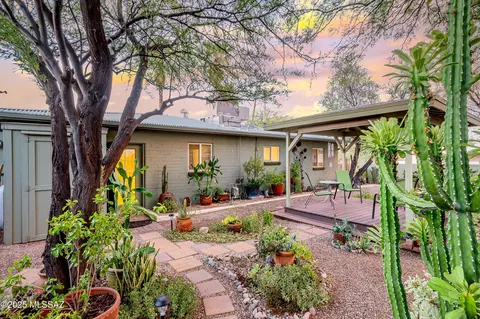 Exterior - 2142 E Copper St, Tucson, AZ 85719 photo 8 of 12