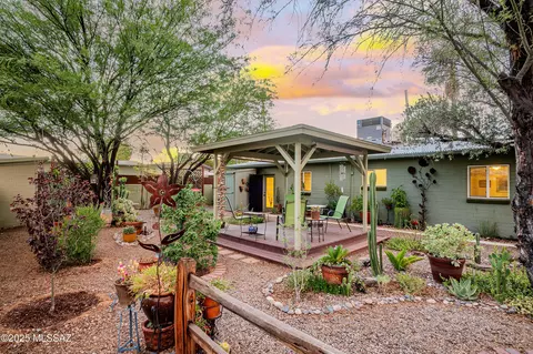 Exterior - 2142 E Copper St, Tucson, AZ 85719 photo 9 of 12