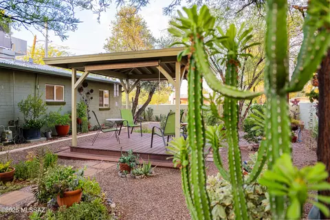 Exterior - 2142 E Copper St, Tucson, AZ 85719 photo 5 of 12