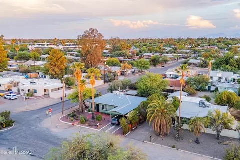 View/Area - 2142 E Copper St, Tucson, AZ 85719 photo 5 of 5