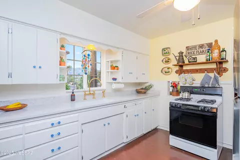 Kitchen - 2142 E Copper St, Tucson, AZ 85719 photo 2 of 3