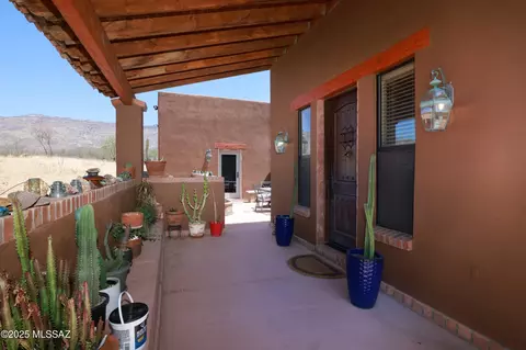 Exterior - 16545 E Mckenzie Wash Rd, Vail, AZ 85641 photo 10 of 13