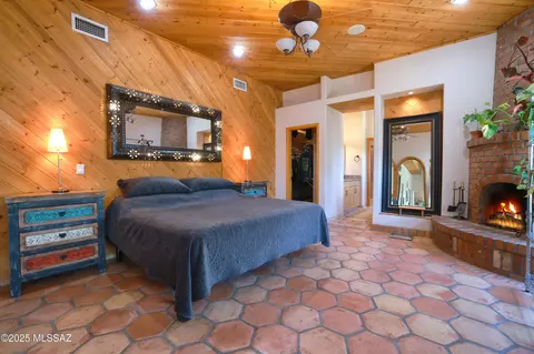 Bedroom - 16545 E Mckenzie Wash Rd, Vail, AZ 85641 photo 1 of 4