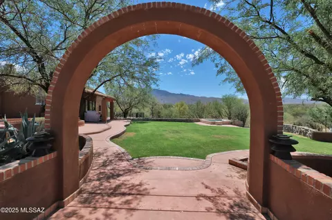 Exterior - 16545 E Mckenzie Wash Rd, Vail, AZ 85641 photo 7 of 13