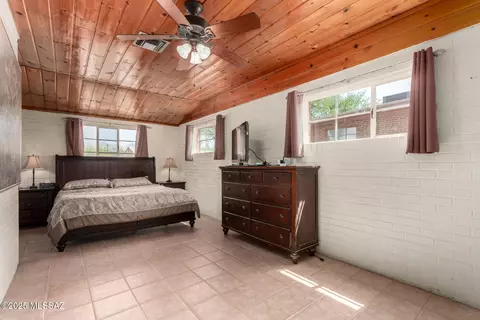 Bedroom - 4010 E 4th St, Tucson, AZ 85711 photo 1 of 5