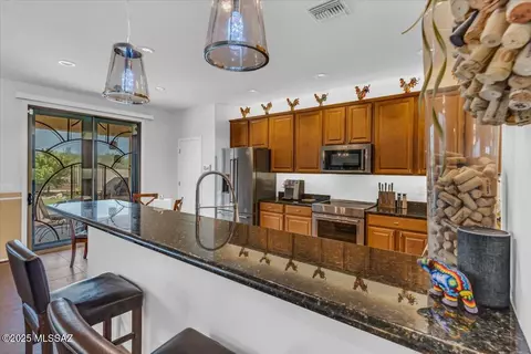 Kitchen - 44 E Adytum Pl, Vail, AZ 85641 photo 1 of 4