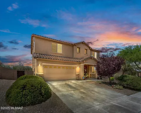 Exterior - 44 E Adytum Pl, Vail, AZ 85641 photo 2 of 9