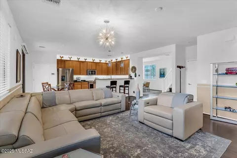 Living - 44 E Adytum Pl, Vail, AZ 85641 photo 3 of 5