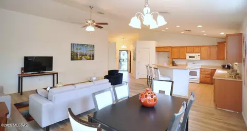 6618 E Splendid Ln, Tucson, AZ 85756 photo 12