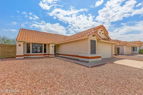 Exterior - 7901 S Glasgow St, Tucson, AZ 85747 photo 4 of 10