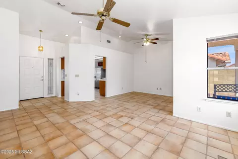 Living - 7901 S Glasgow St, Tucson, AZ 85747 photo 3 of 4