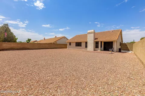 Exterior - 7901 S Glasgow St, Tucson, AZ 85747 photo 6 of 10