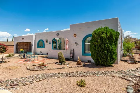 21 W Calle Montana Jack, Green Valley, AZ 85614