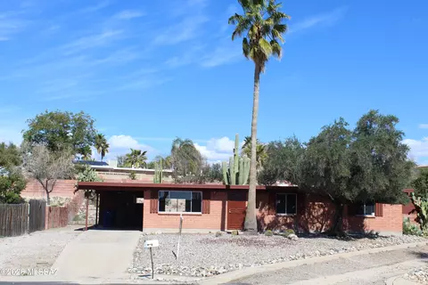 9849 E Victoria Ln, Tucson, AZ 85730