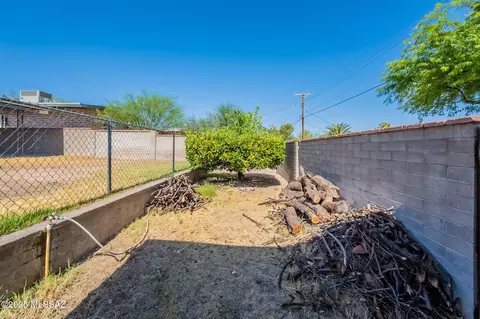 Exterior - 5743 E 3rd St, Tucson, AZ 85711 photo 8 of 11