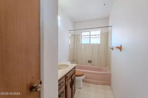 Bath - 5743 E 3rd St, Tucson, AZ 85711 photo 1 of 3