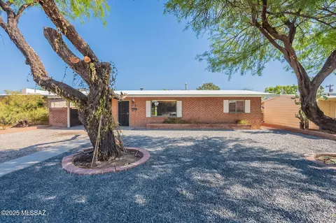 Exterior - 5743 E 3rd St, Tucson, AZ 85711 photo 10 of 11