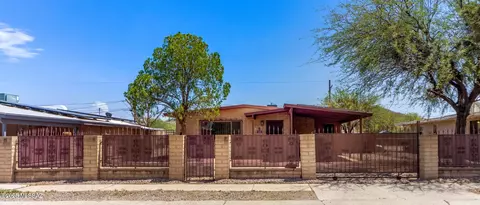 1631 W Delaware St, Tucson, AZ 85745