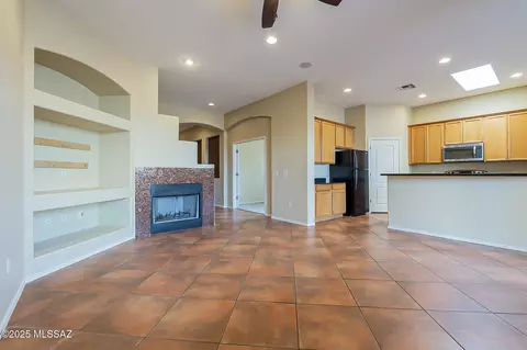 13451 E Ace High Dr, Vail, AZ 85641 photo 9
