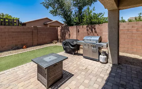 Exterior - 7614 E Fair Meadows Loop, Tucson, AZ 85756 photo 4 of 6