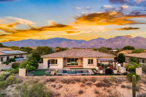 11767 N Luzon Ct, Tucson, AZ 85737
