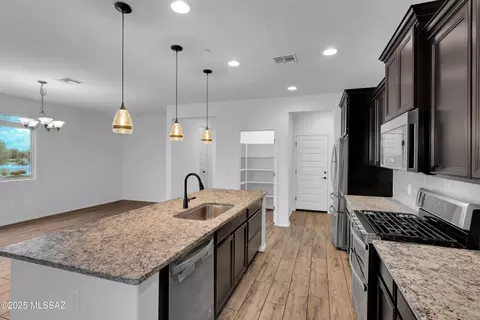 14156 E Oxen Ln, Vail, AZ 85641 photo 10