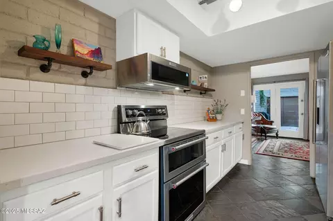 5701 E Glenn St #38, Tucson, AZ 85712